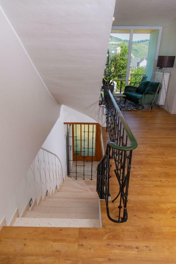 Weingut Gerd Muellers Hotel Kröv Buitenkant foto