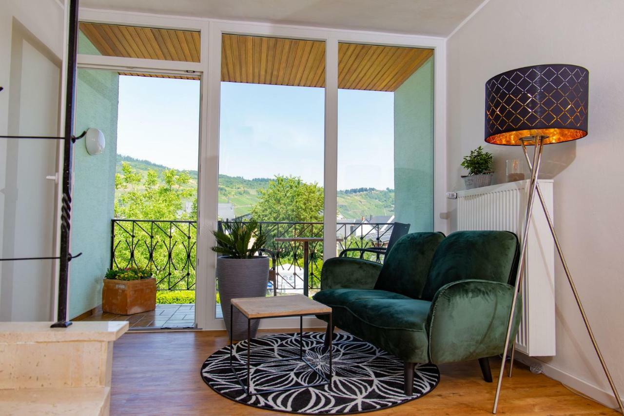 Weingut Gerd Muellers Hotel Kröv Buitenkant foto